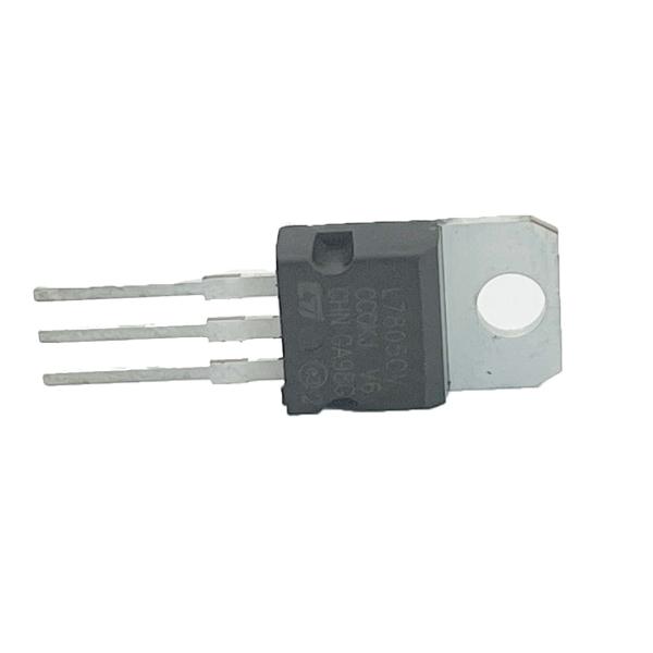 Régulateur de tension LM 7805